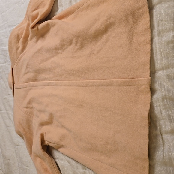 Ahsley Scott Vintage Wool Stylish Women's Pea Coat in Light Peach - Picture 11 of 16
